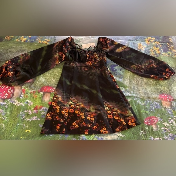 UO Vivienne Printed Long Sleeve Mini Dress, Green, Multiple Sizes, NWT - Picture 6 of 13